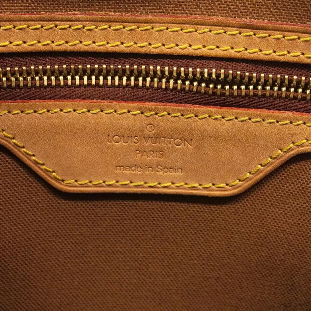 Louis Vuitton Shoulder Bags