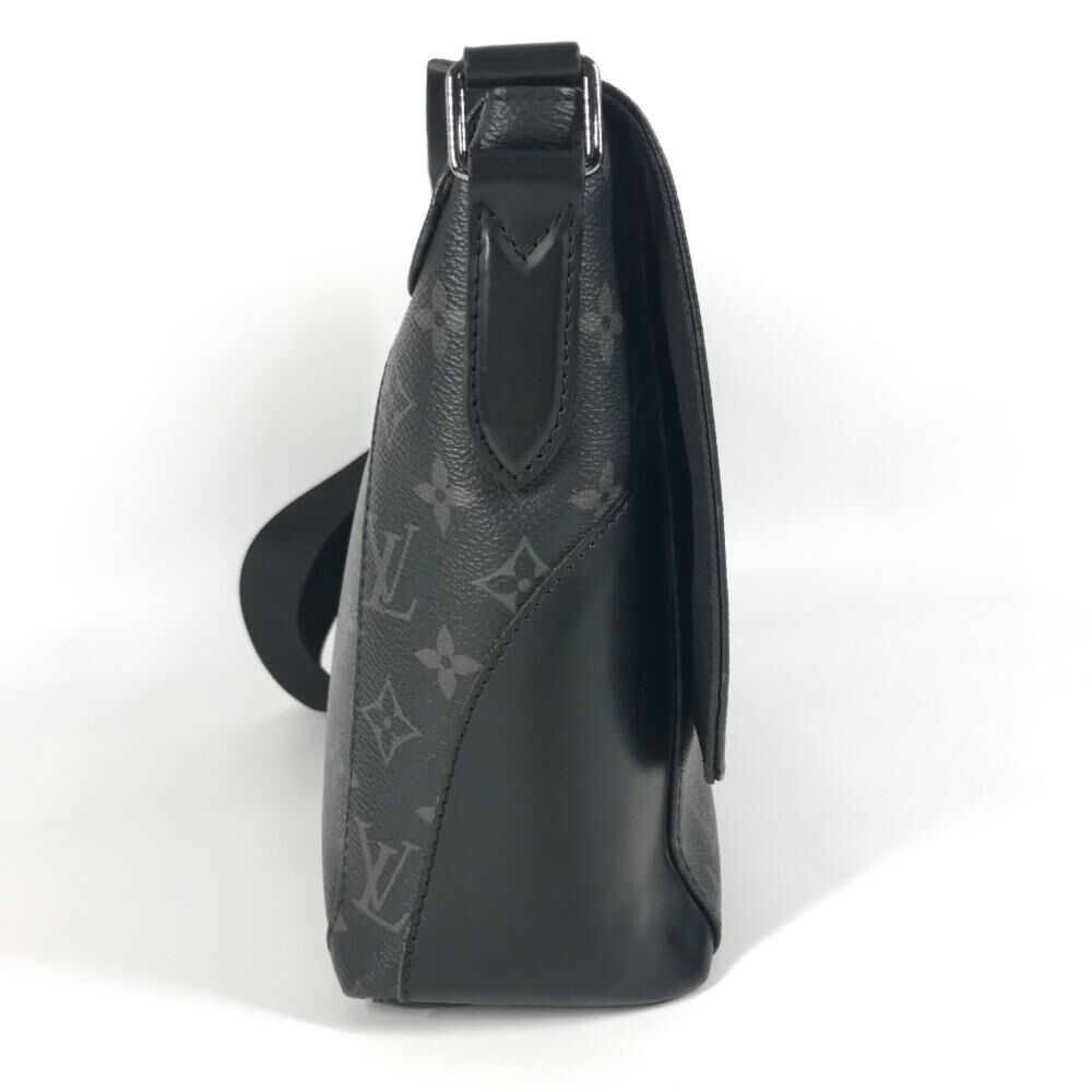 Louis Vuitton Messenger