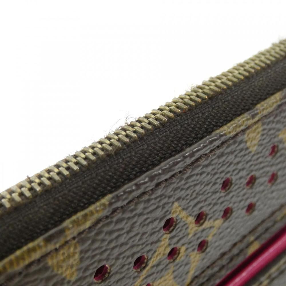 Louis Vuitton Clutch