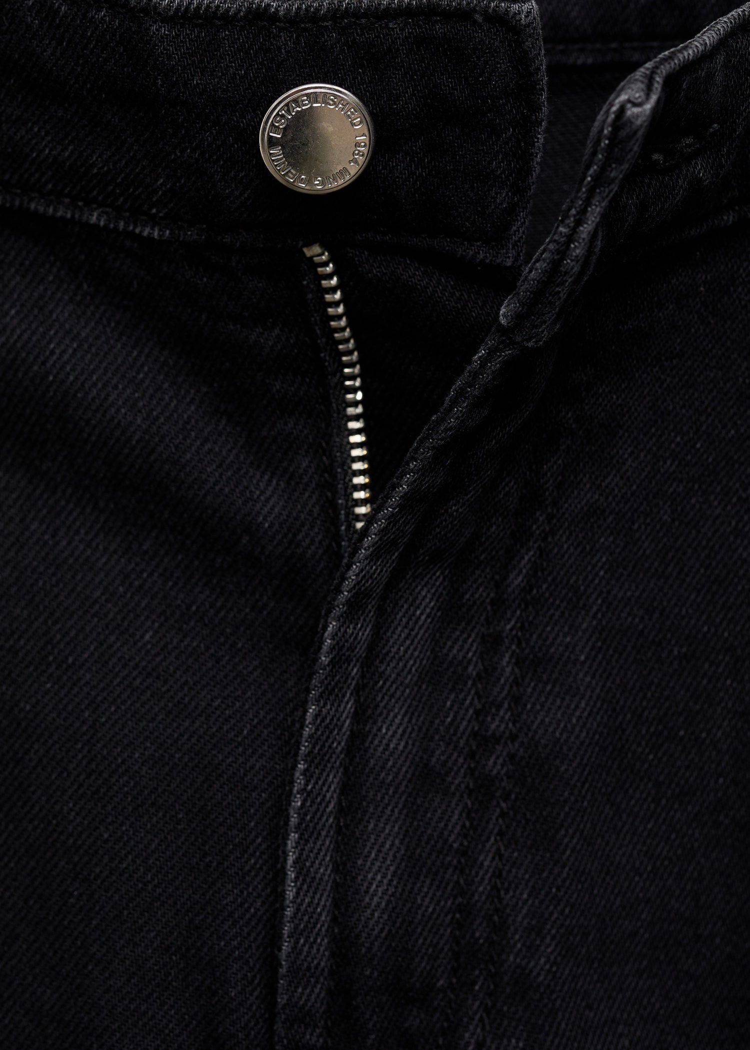 Pleated denim Bermuda shorts