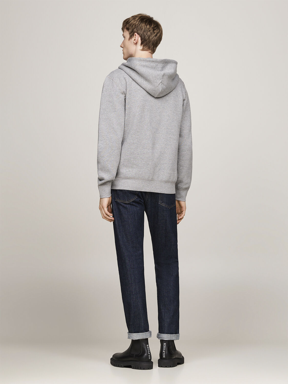 ESSENTIAL FLEECE ZIP THROUGH