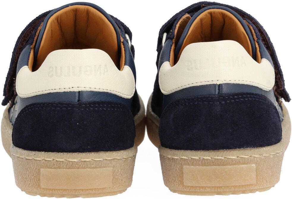 Sporty colour-block sneaker