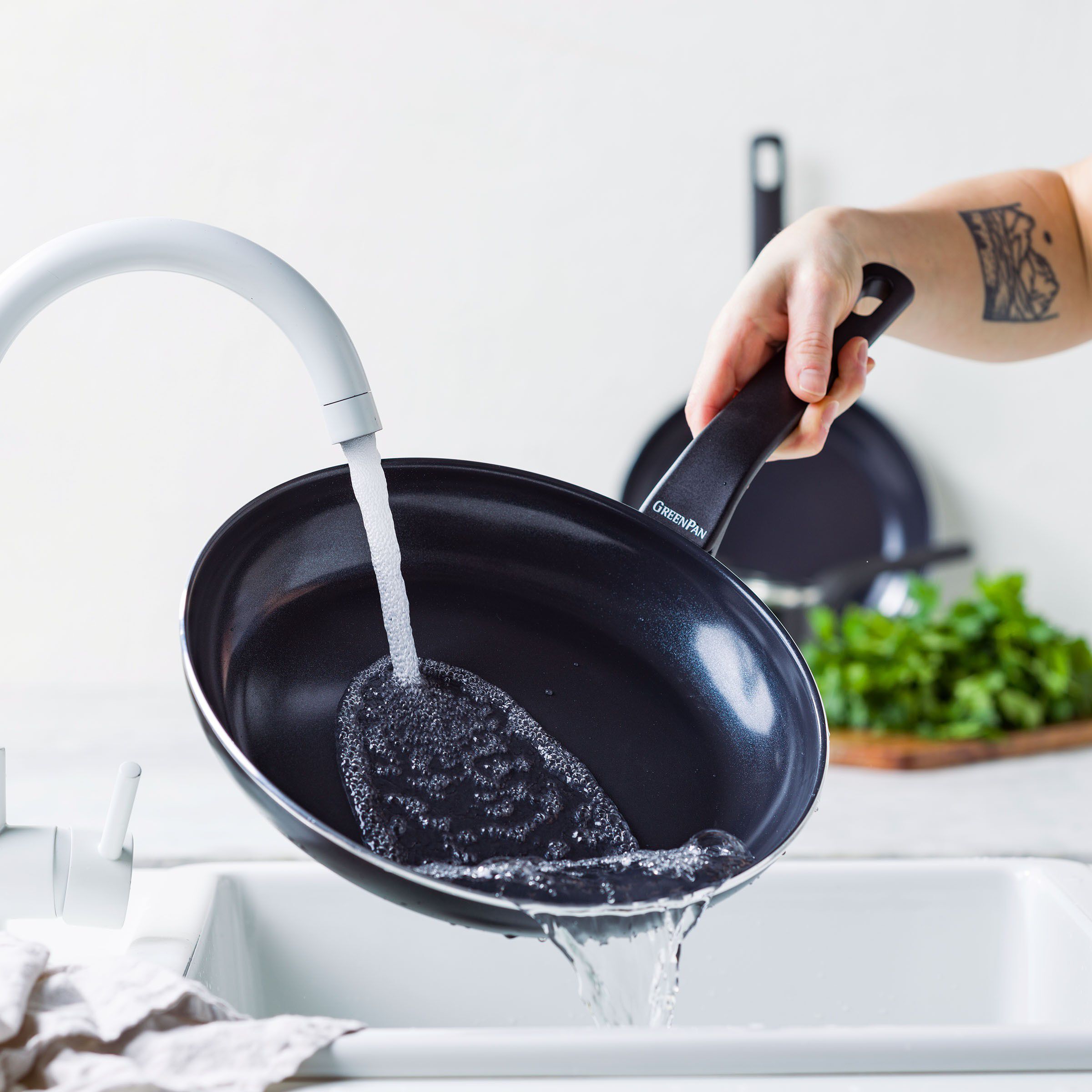 GP-ESSEN FBl Alu Perf-ind 59pc cookware set