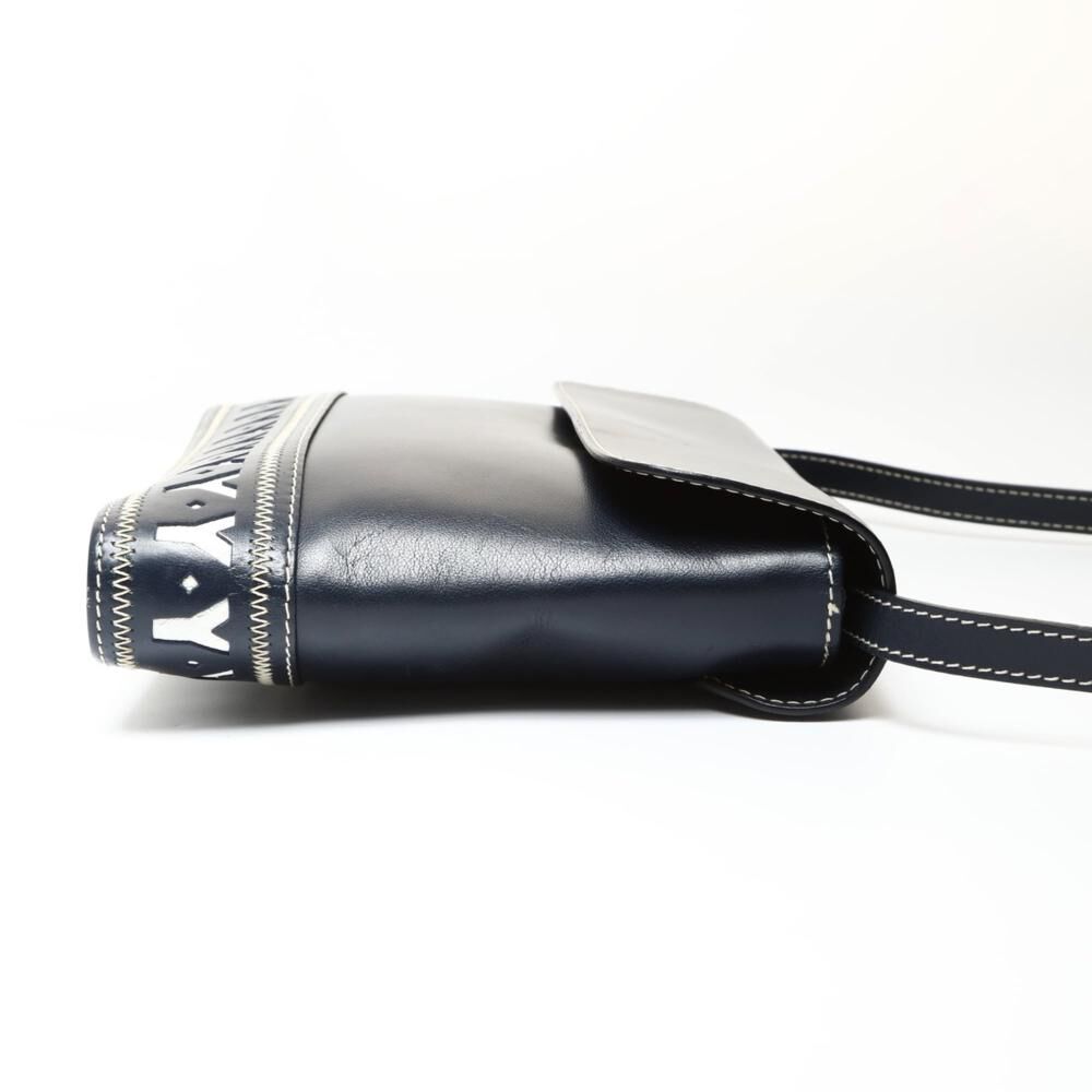 Yves Saint Laurent Shoulder Bag