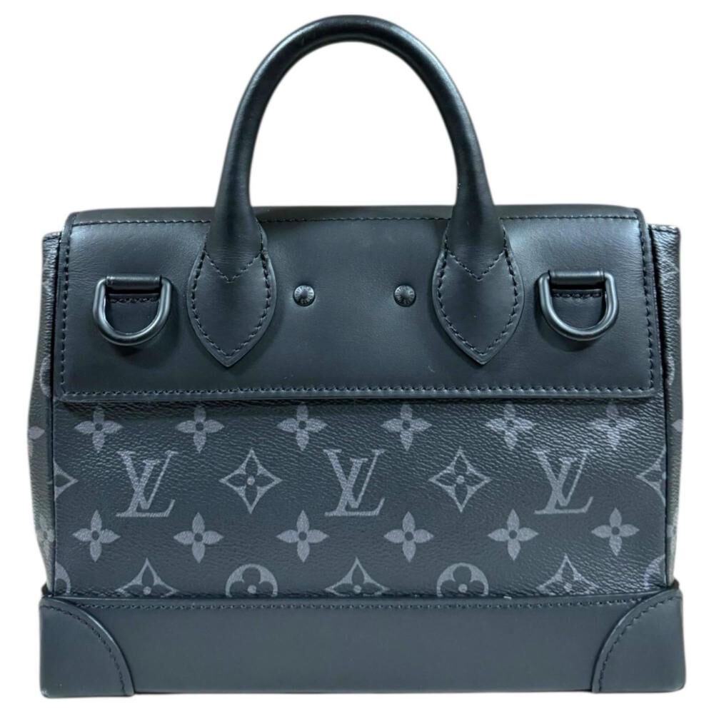 Louis Vuitton The Steamer Wearable