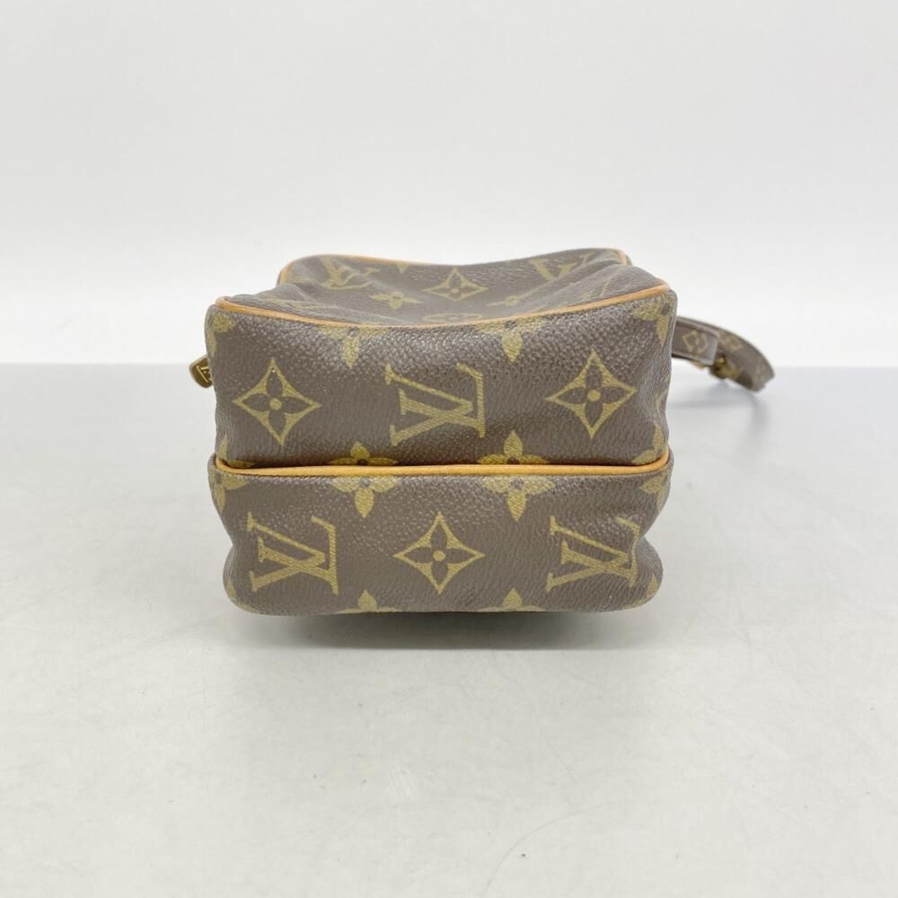 Louis Vuitton Shoulder Bags