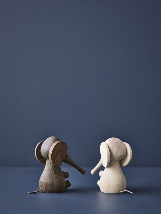 Baby Elephant | Dark