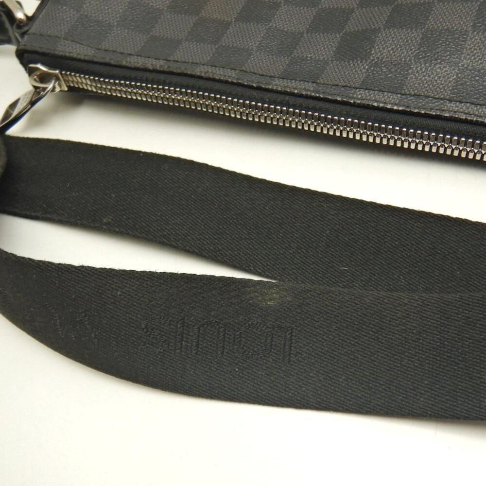 Louis Vuitton Shoulder Bags