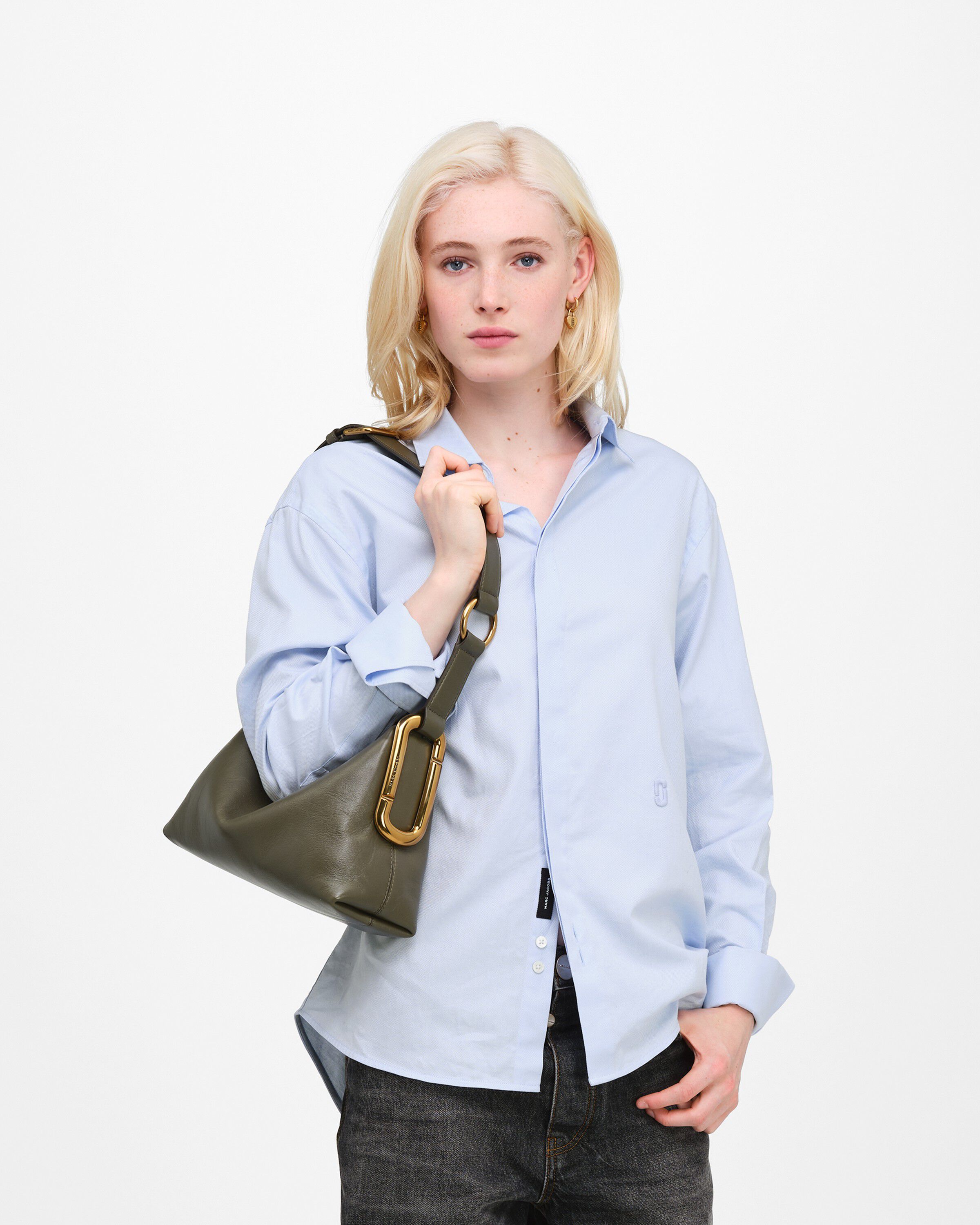 MEDIUM SHOULDER BAG