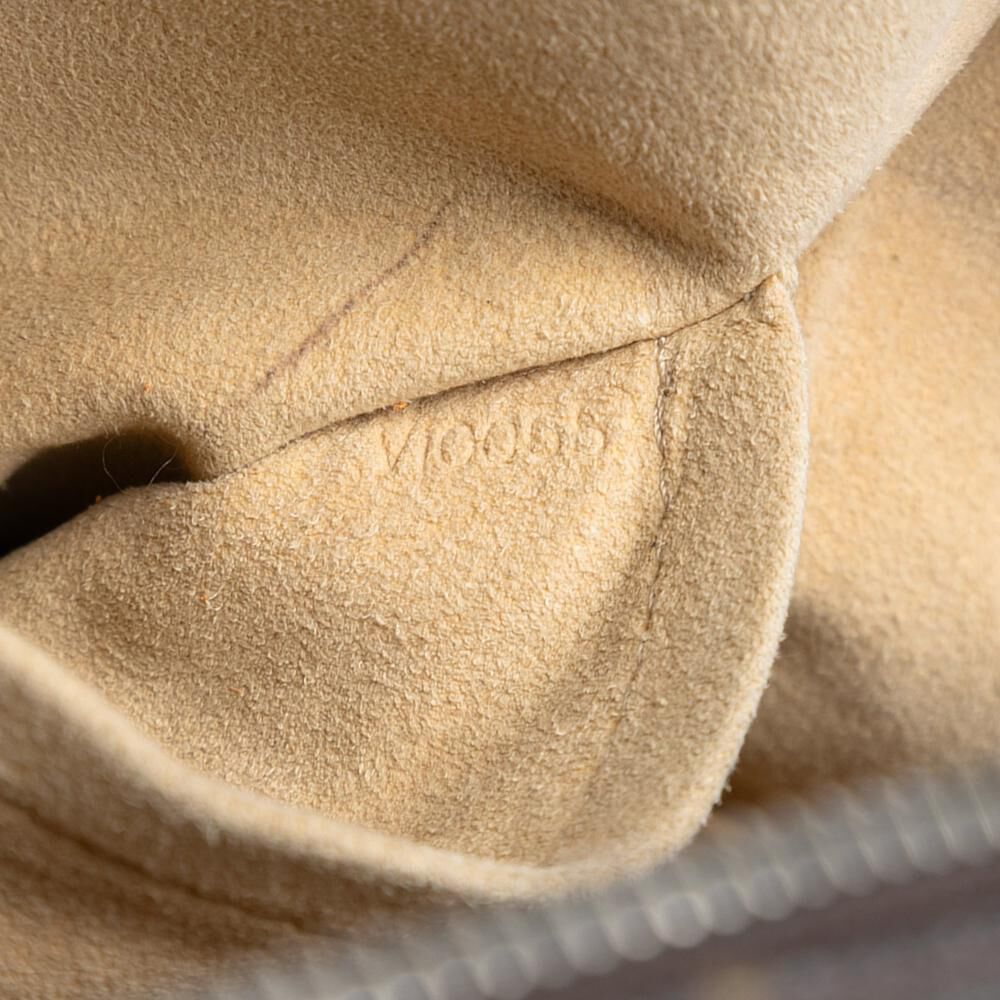 Louis Vuitton Manhattan