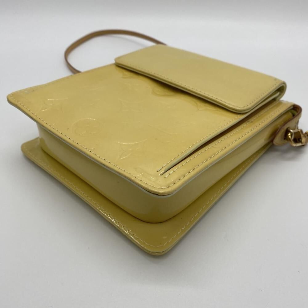 Louis Vuitton Shoulder Bags