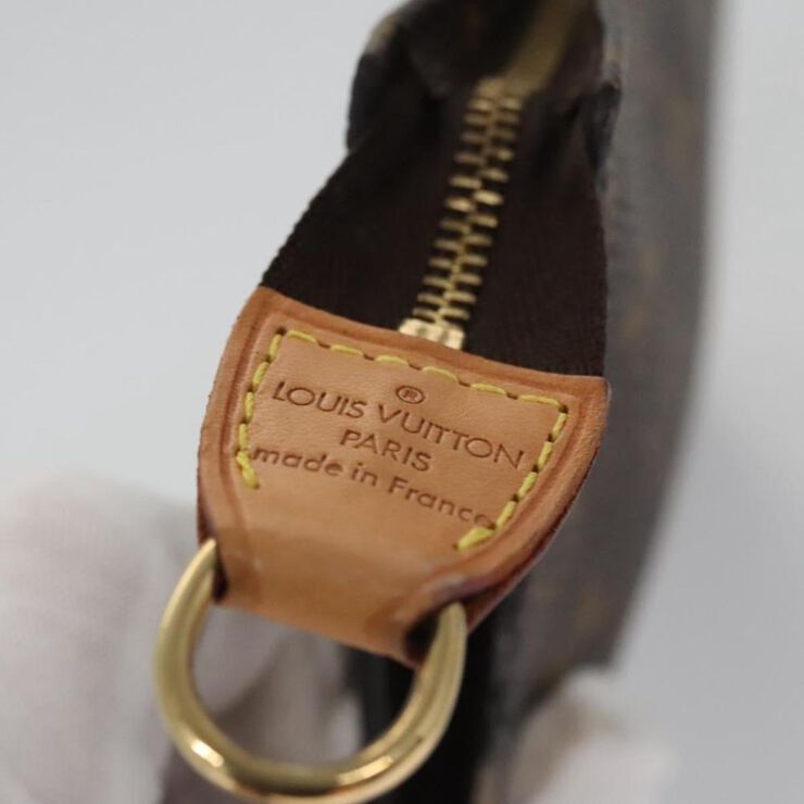 Louis Vuitton Pouch