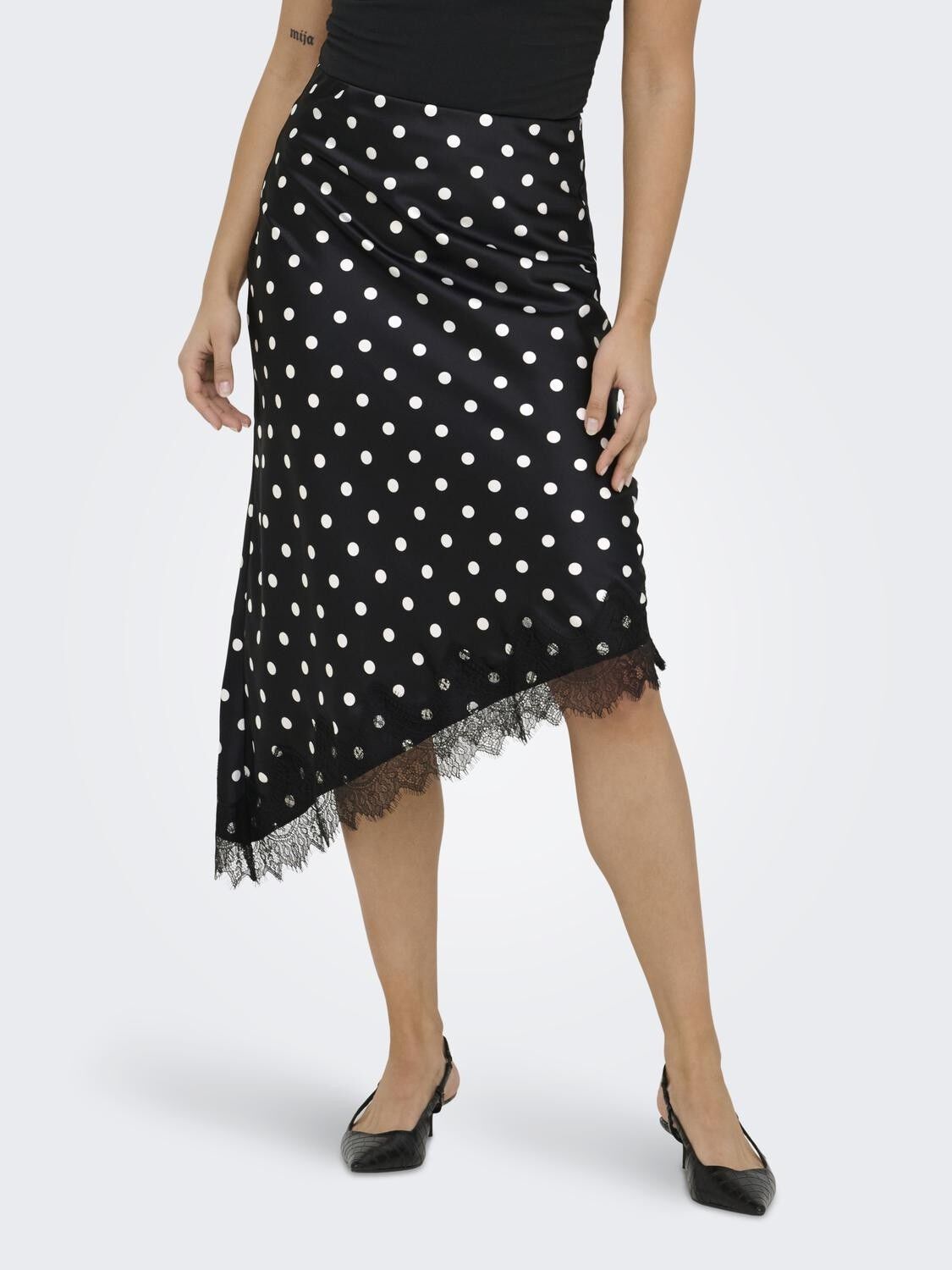 ONLBELLA SLANTED SATIN LACE SKIRT W