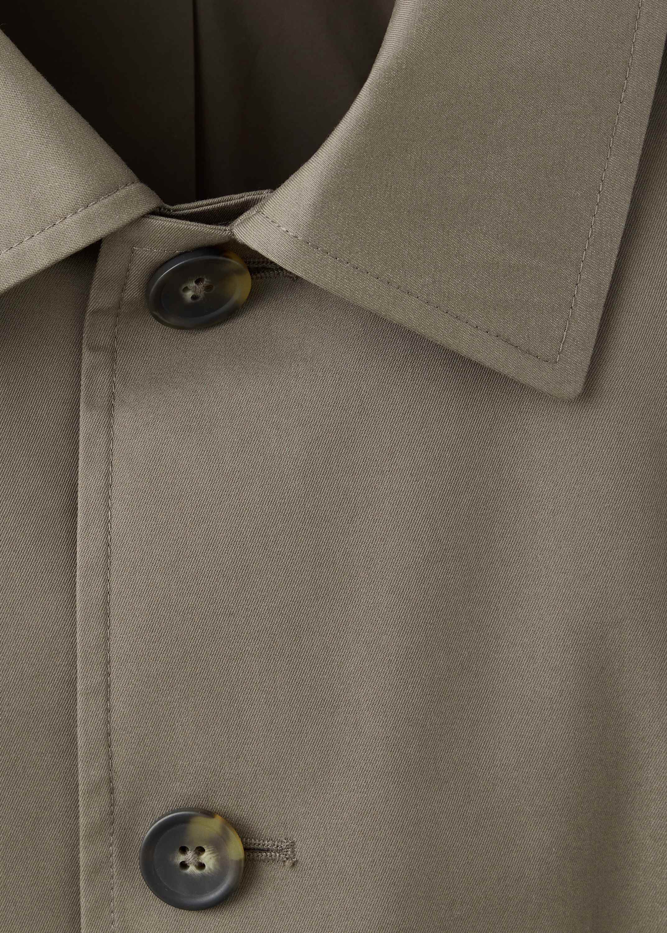 Water-repellent gabardine with pock