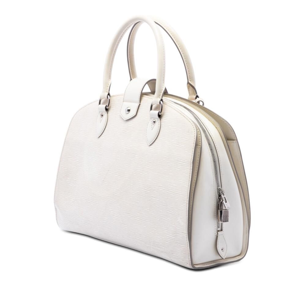 Louis Vuitton Pont Neuf