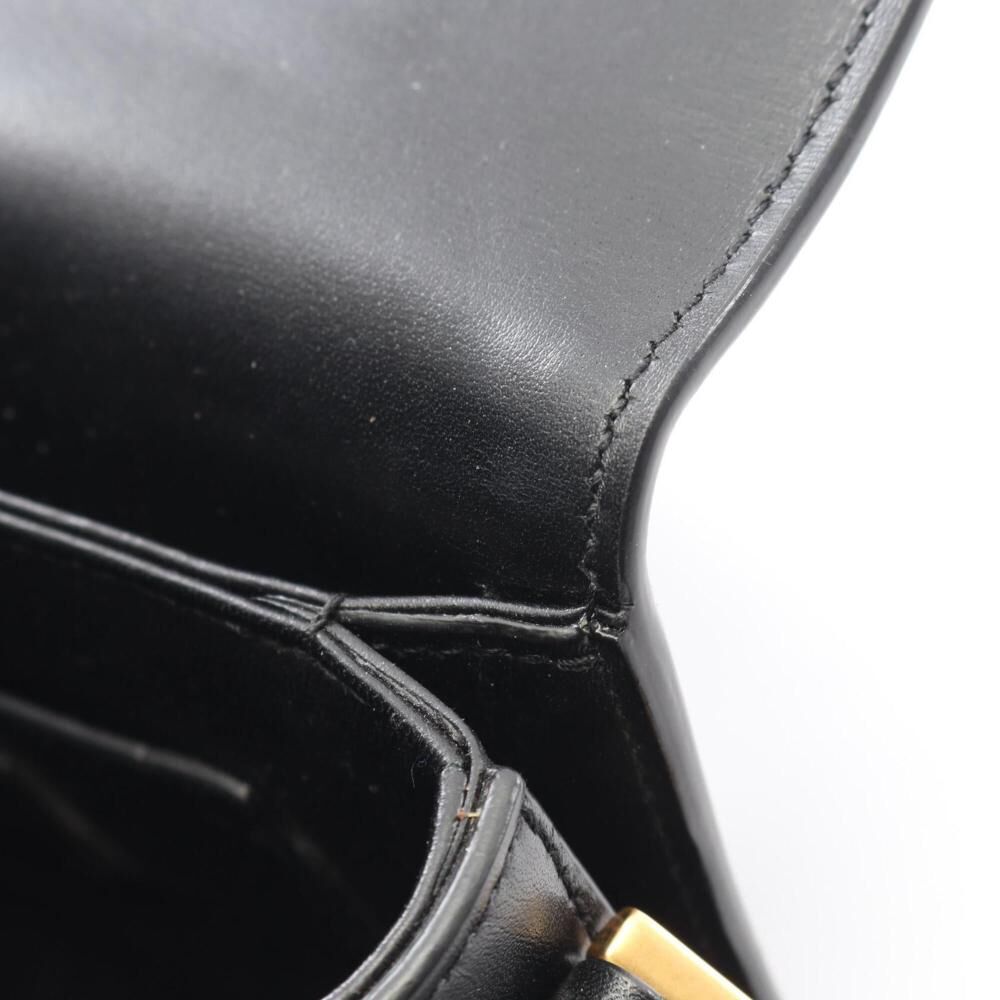 Yves Saint Laurent Shoulder Bag
