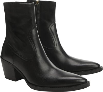 Leather pointed ankle boots
