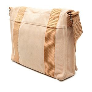 Herm&egrave;s Clutch