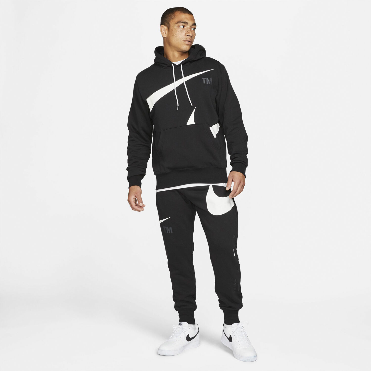 Sportswear Swoosh h&aelig;ttetr&oslash;je