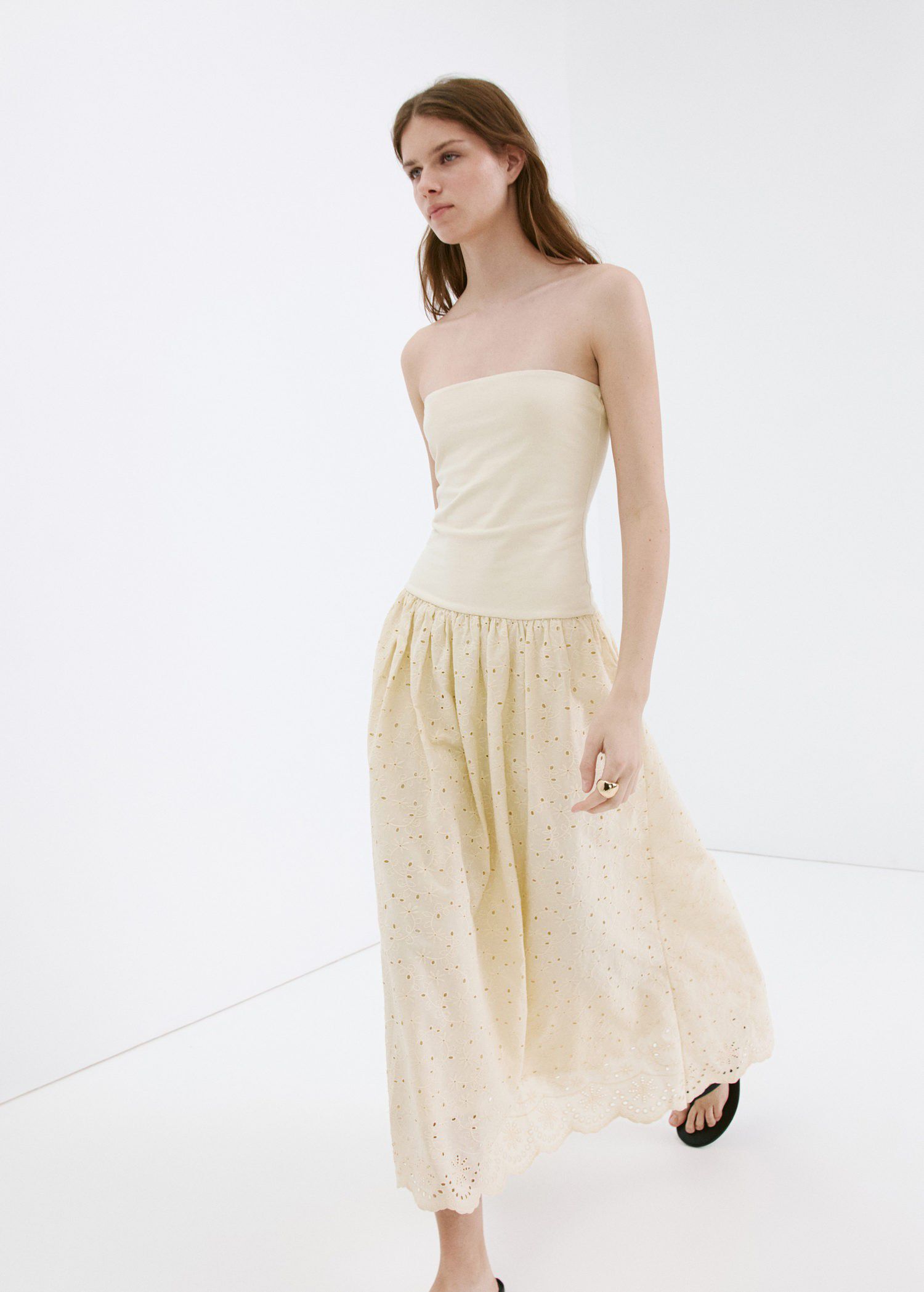 Strapless dress with broderie angla