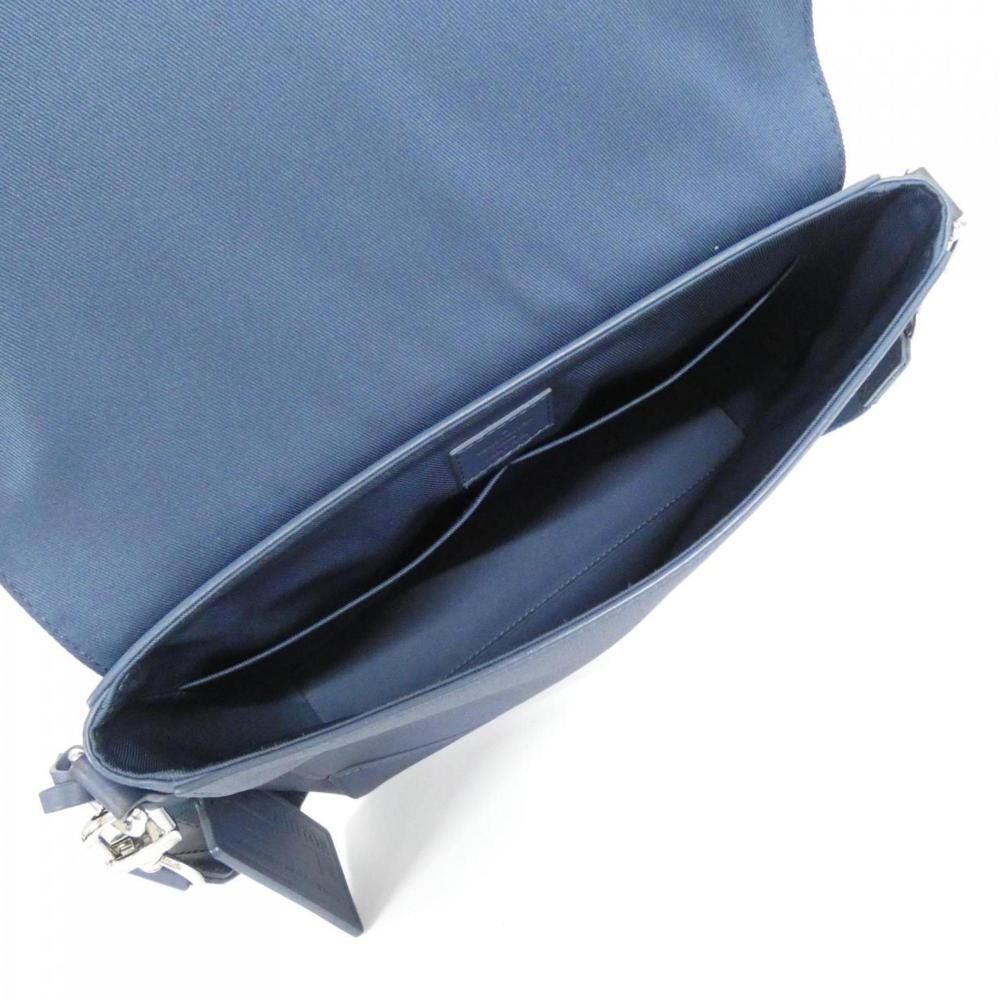 Louis Vuitton Messenger