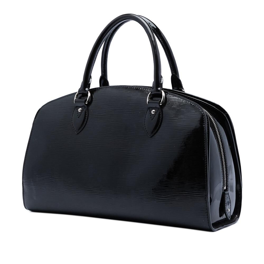 Louis Vuitton Pont Neuf