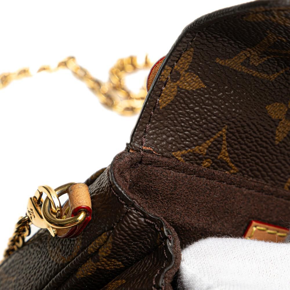 Louis Vuitton Shoulder Bags
