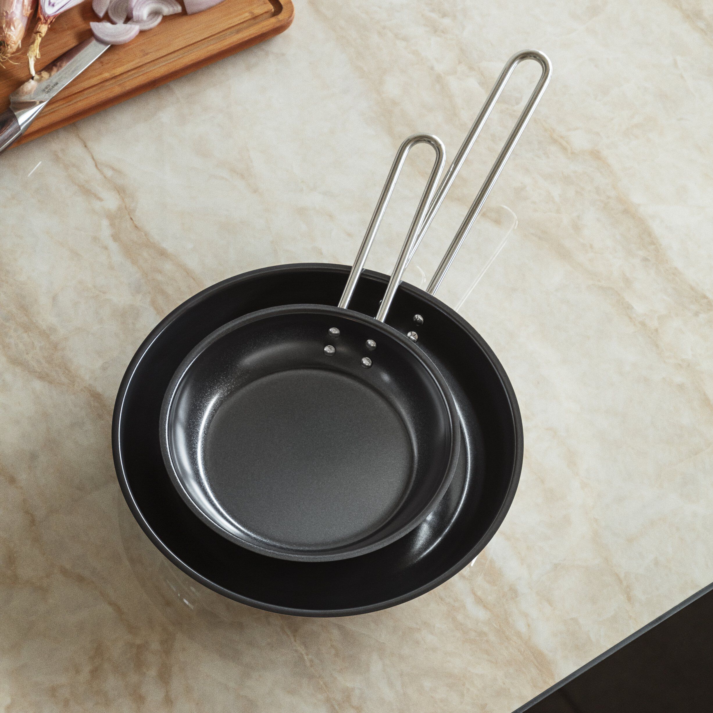 Stainless Steel Stegepande 20 cm keramisk Slip-Let&reg; bel&aelig;gnin