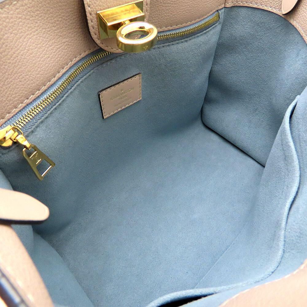Louis Vuitton On My Side