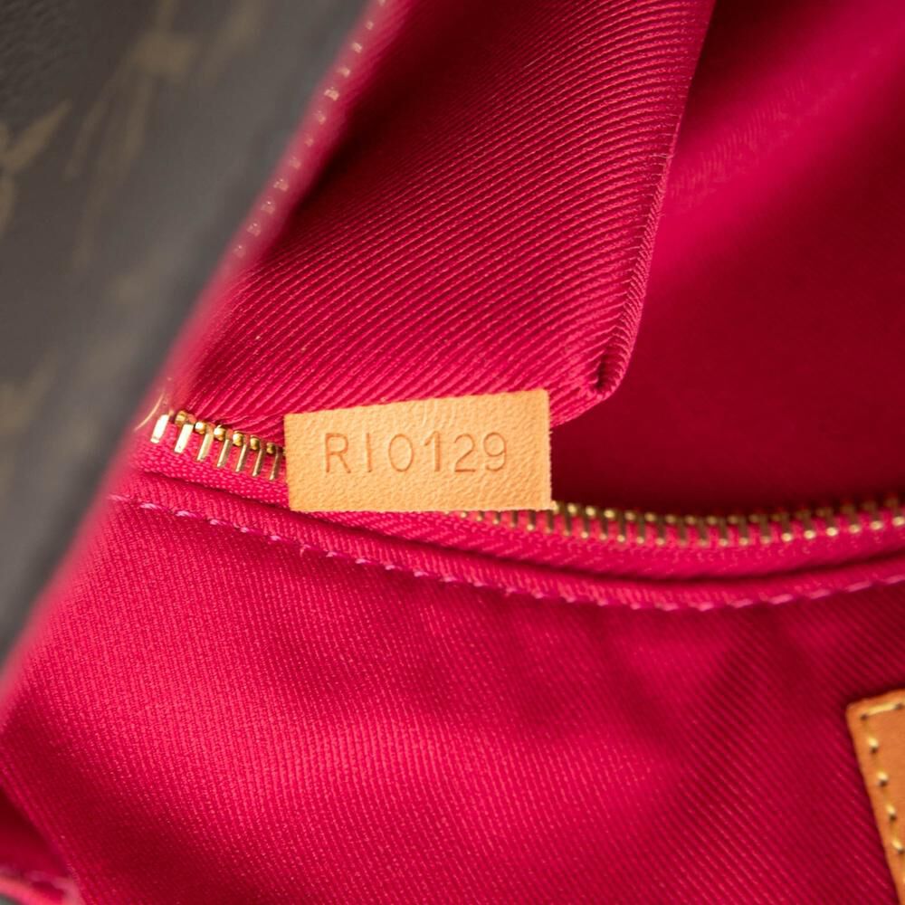 Louis Vuitton Shoulder Bags