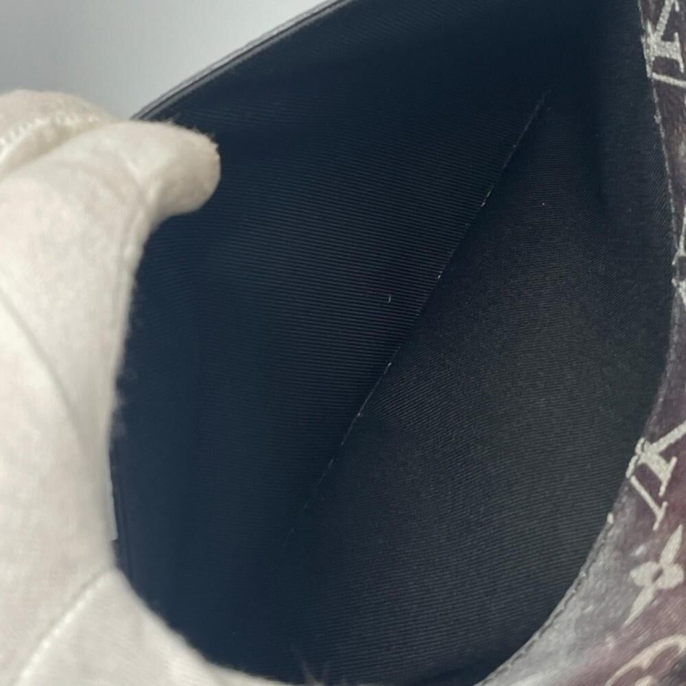 Louis Vuitton Messenger