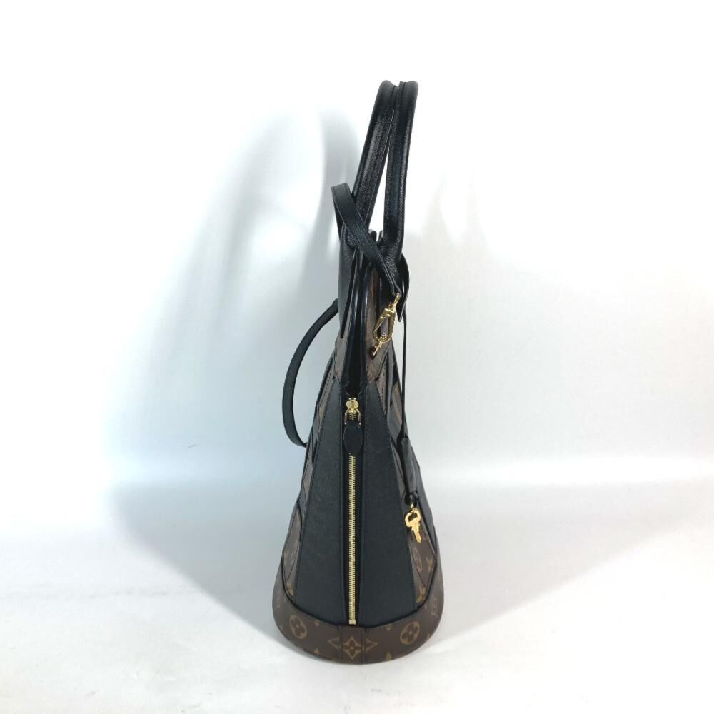 Louis Vuitton Shoulder Bags