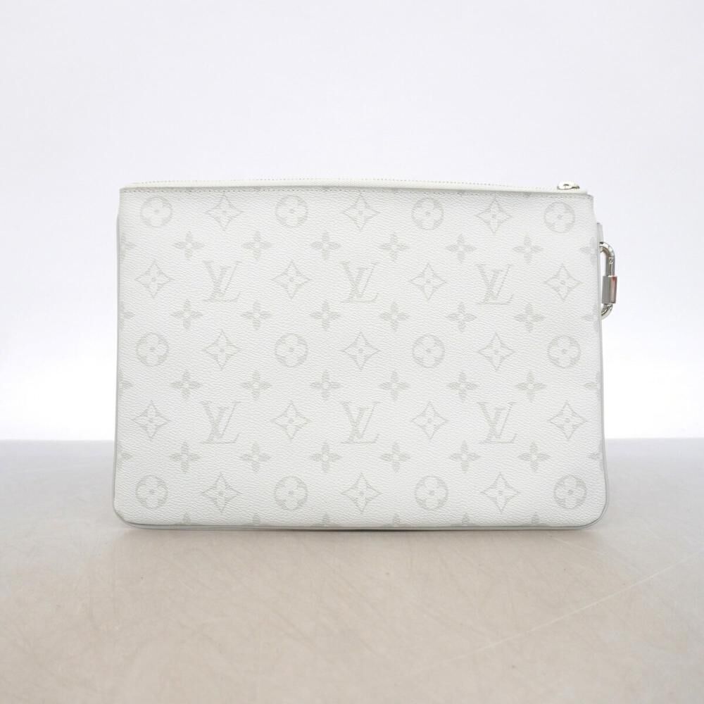 Louis Vuitton Clutch