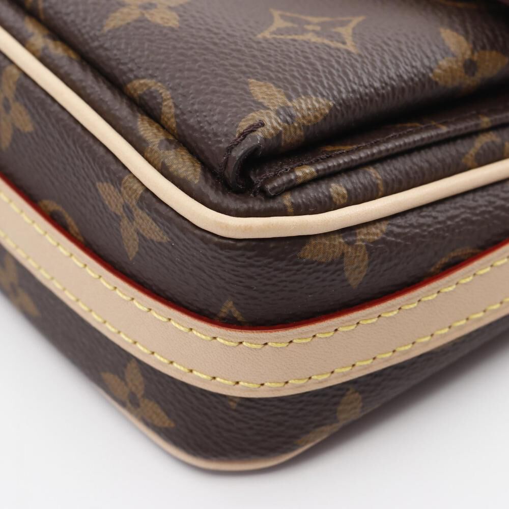 Louis Vuitton Shoulder Bags