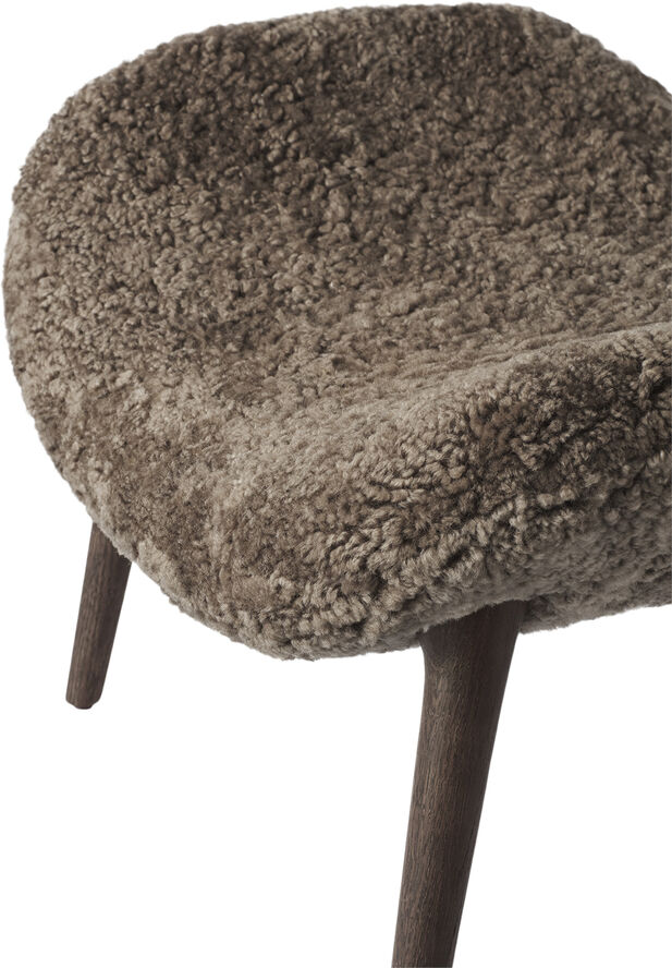 Lodge Footstool Dark Oak Curly col. 07