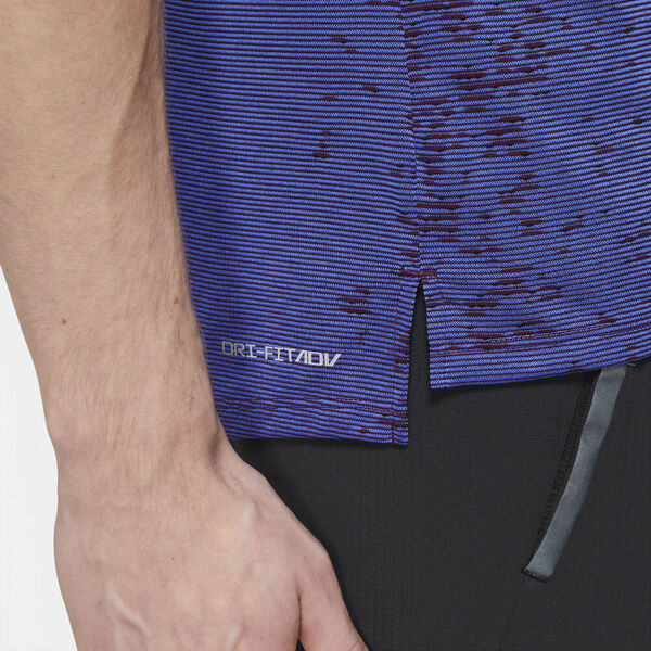 Dri-FIT ADV Run Division Techknit løbe T-shirt