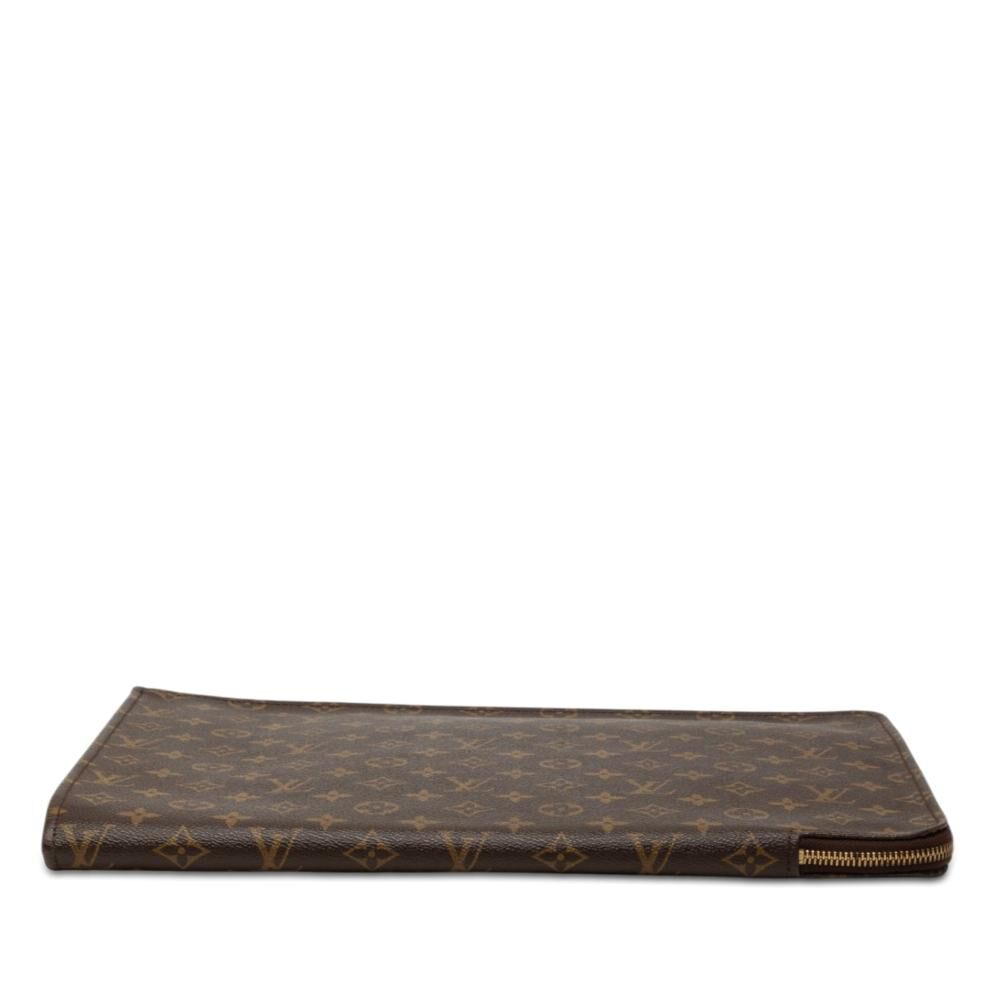Louis Vuitton Clutch