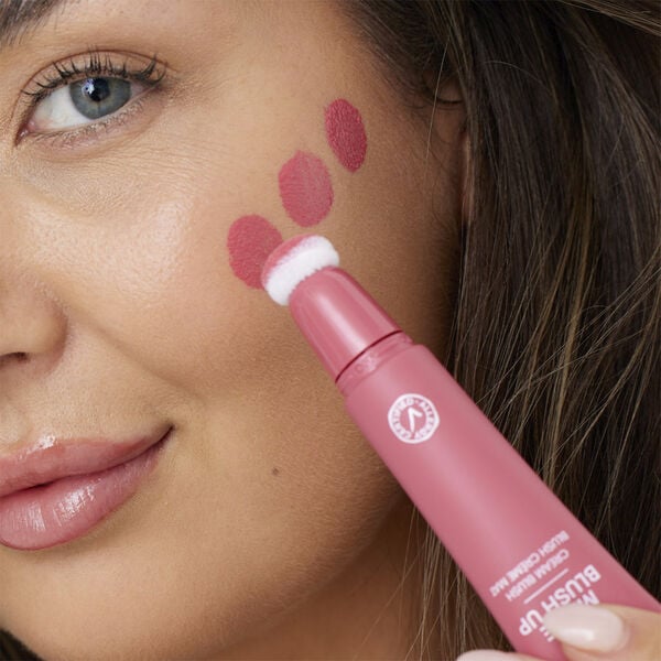 GOSH Matte Blush Up