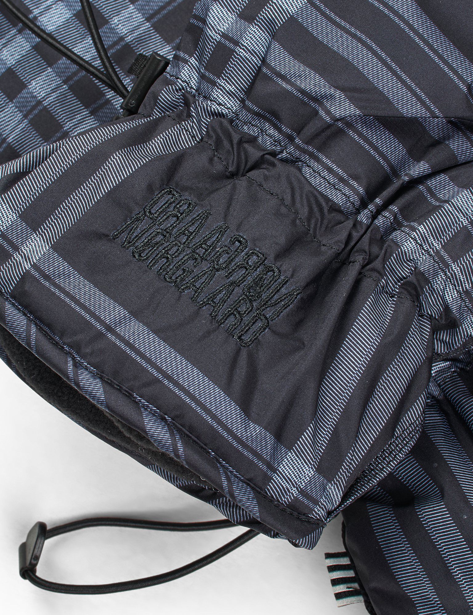 Light Ripstop Pillow AOP Glove