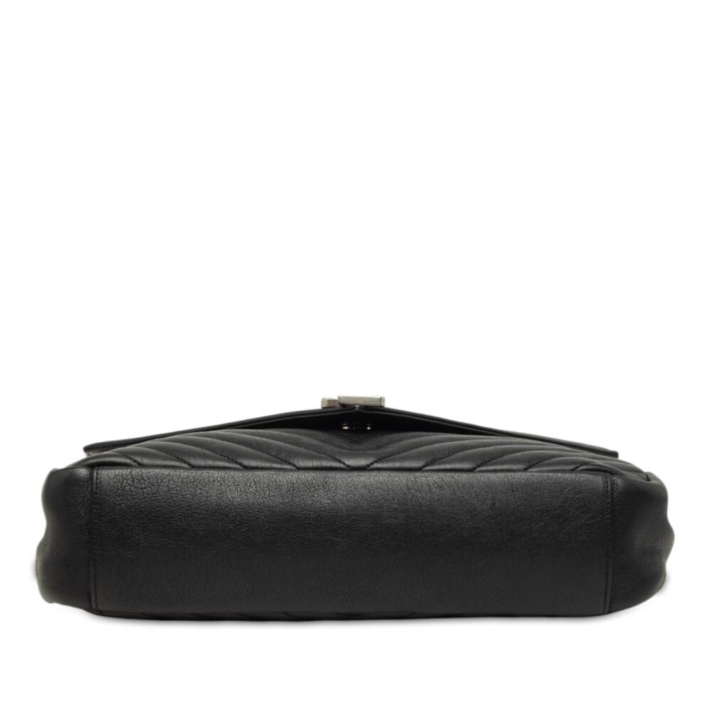 Yves Saint Laurent Shoulder Bag