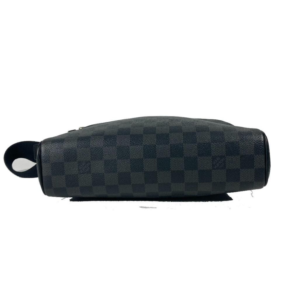 Louis Vuitton Messenger