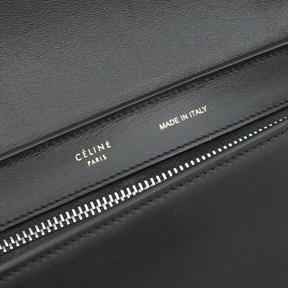 C&eacute;line Trapeze