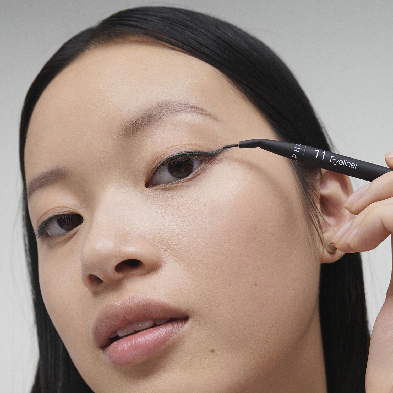 11 Eyelinerpensel - Intuitiv p&aring;f&oslash;ring, perfekt finish