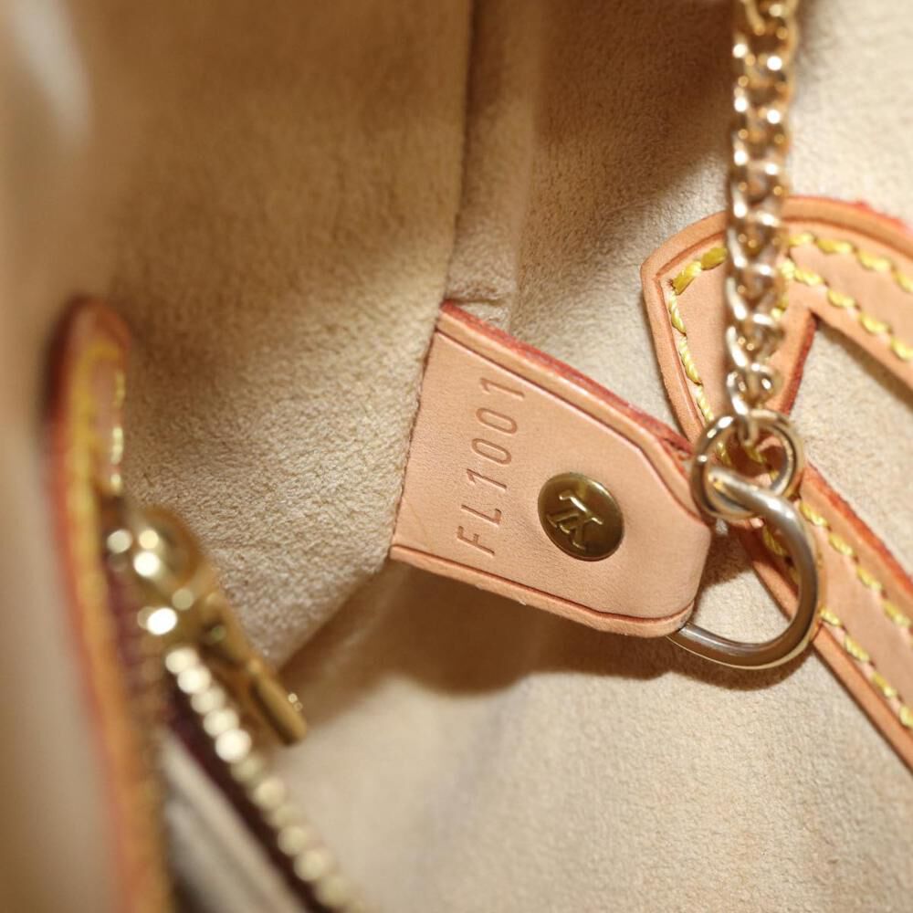 Louis Vuitton Shoulder Bags