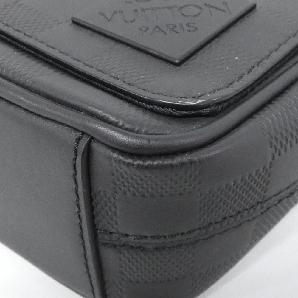 Louis Vuitton Shoulder Bags