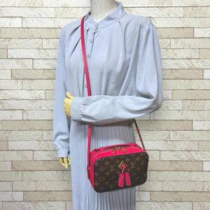 Louis Vuitton Shoulder Bags