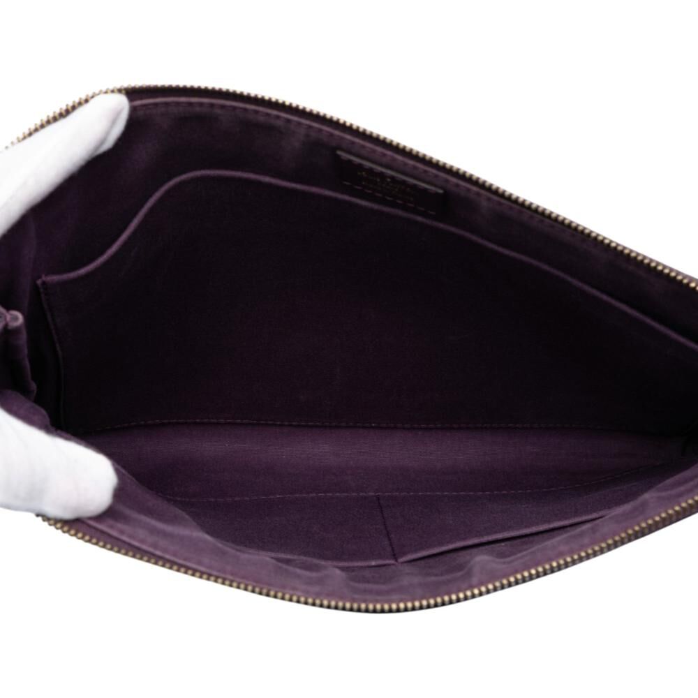 Louis Vuitton Clutch