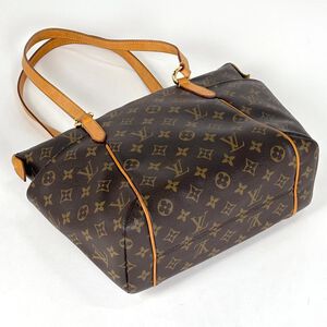 Louis Vuitton Totally