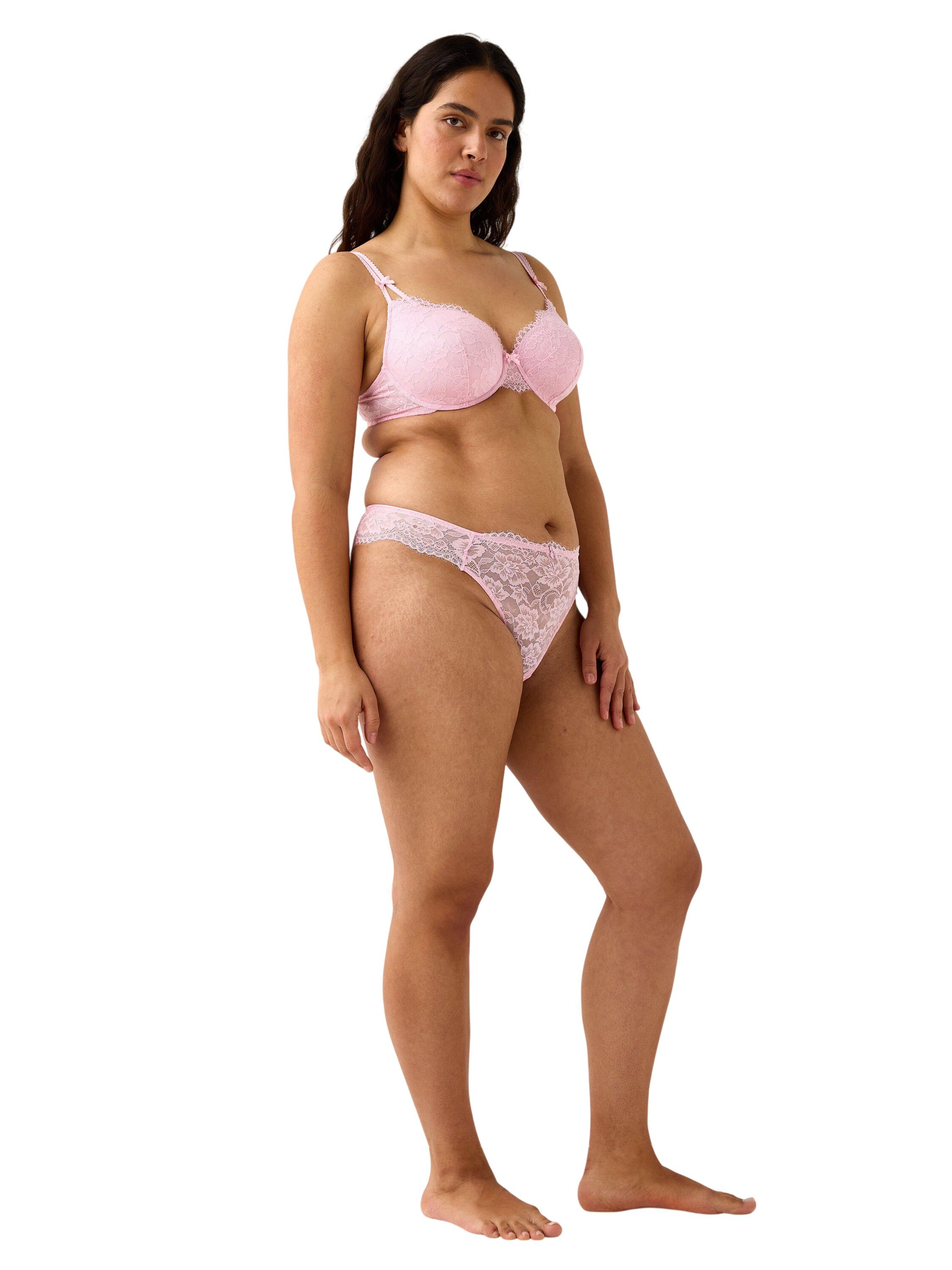 T-shirt-bh med blonde og mesh.