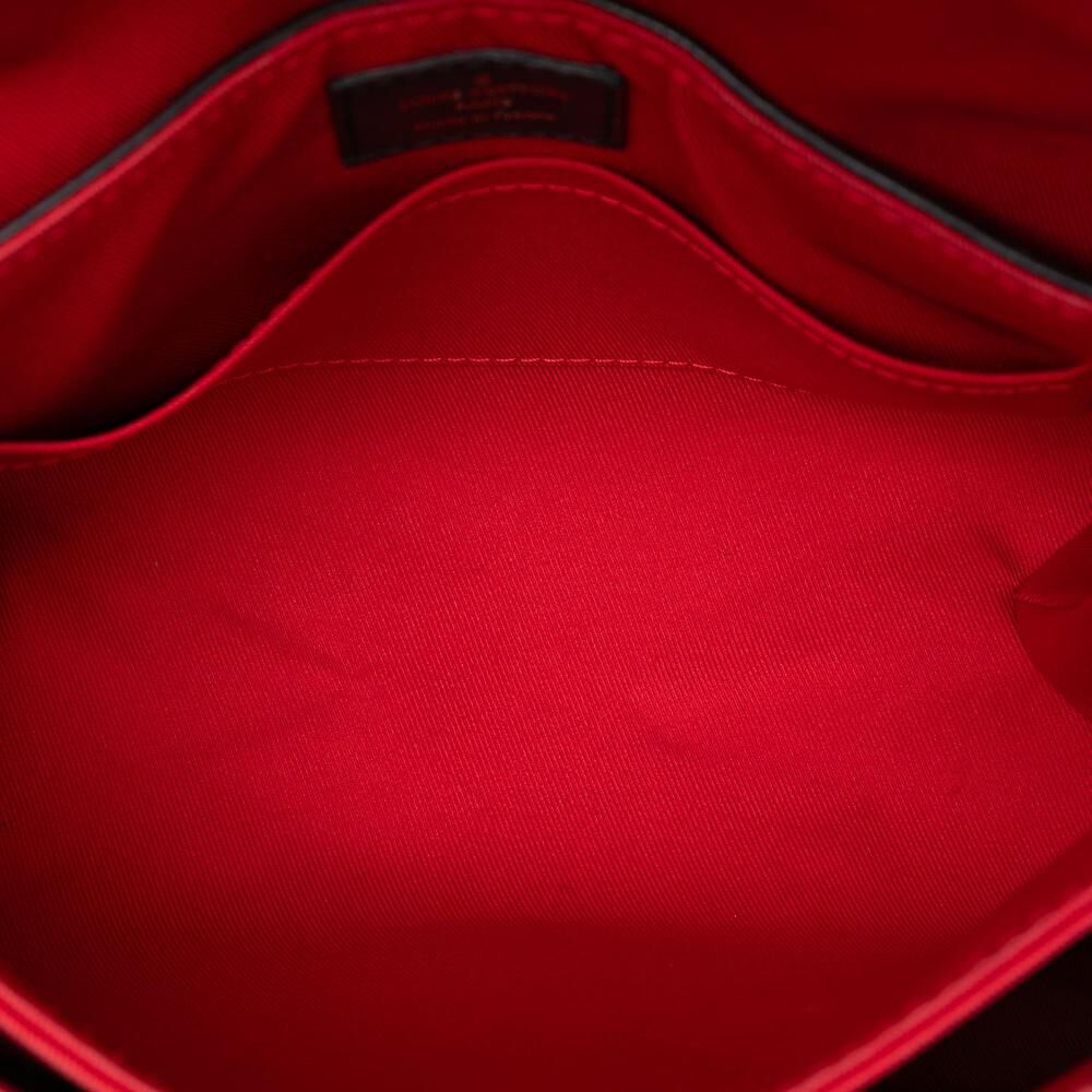 Louis Vuitton Shoulder Bags